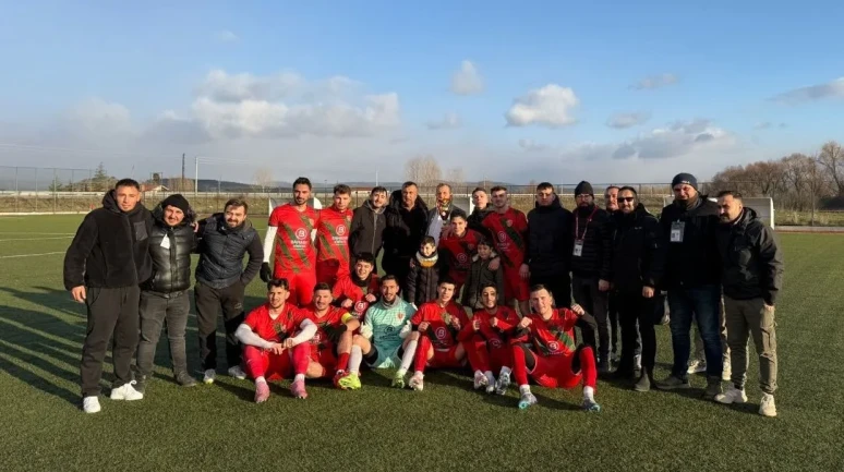 Balıköy Gençyurdu Spor çifte şampiyonluk sevinci yaşadı