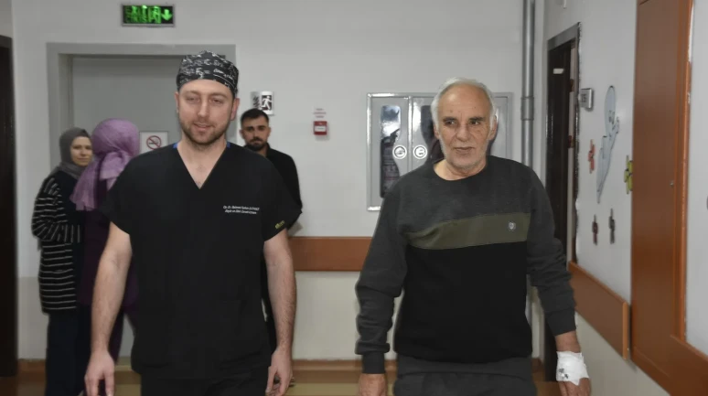 Bitlis Devlet Hastanesi’nde ilk kapalı yöntem omurga ameliyatı başarıyla gerçekleştirildi