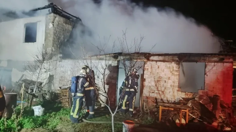 Denizli'de samanlık yangını korkuya neden oldu