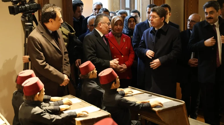 Adalet Bakanı Yılmaz Tunç Sivas’ta kurumları ziyaret etti ve Kongre Müzesi’ni gezdi