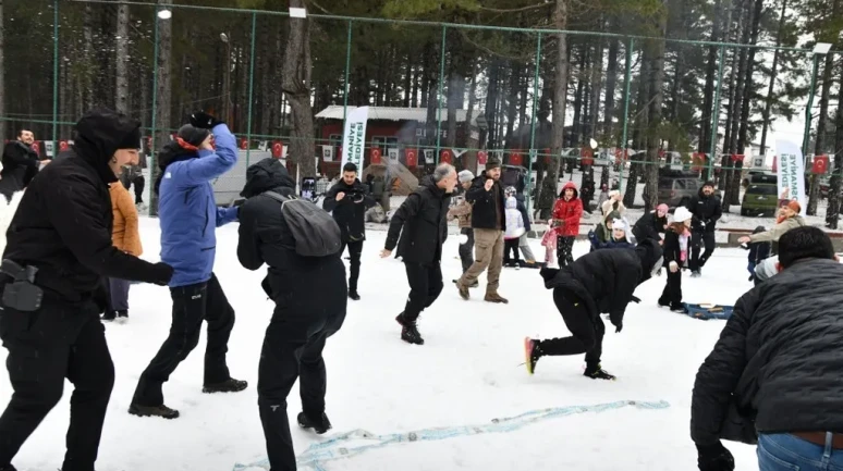 Osmaniye’de ilk kez Zorkun Yaylası’nda kar festivali düzenlendi