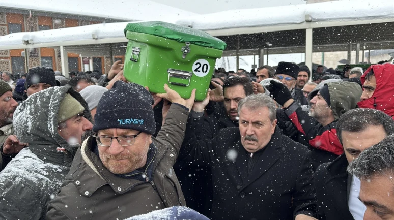 Sivas’ta BBP il başkanı Ahmet Polat son yolculuğuna uğurlandı