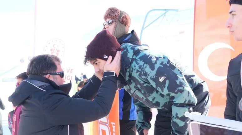 Kayseri'de snowboard il birinciliği müsabakaları sona erdi