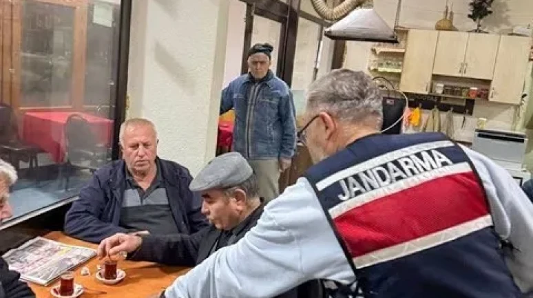 Çanakkale'de jandarma siber suçlara karşı vatandaşları bilgilendirdi