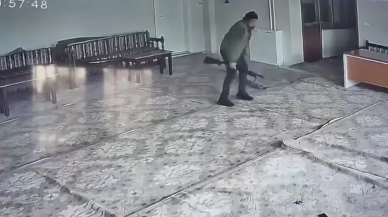 Diyarbakır’da 1 kişinin öldüğü silahlı saldırıya ilişkin 4 kişi tutuklandı