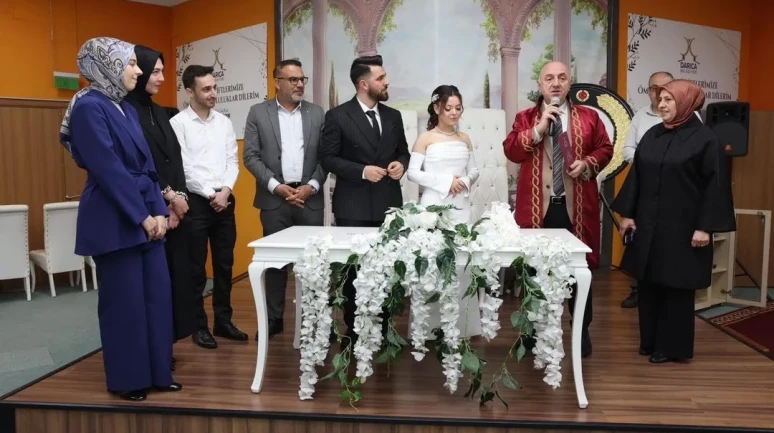 Darıca'da 2025 yılında bin 475 çiftin nikahı kıyıldı