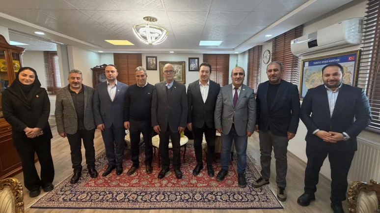 Erzurum'da DAGC yönetimi İran Başkonsolosu Alibeman Eghbalı Zarch'ı ziyaret etti