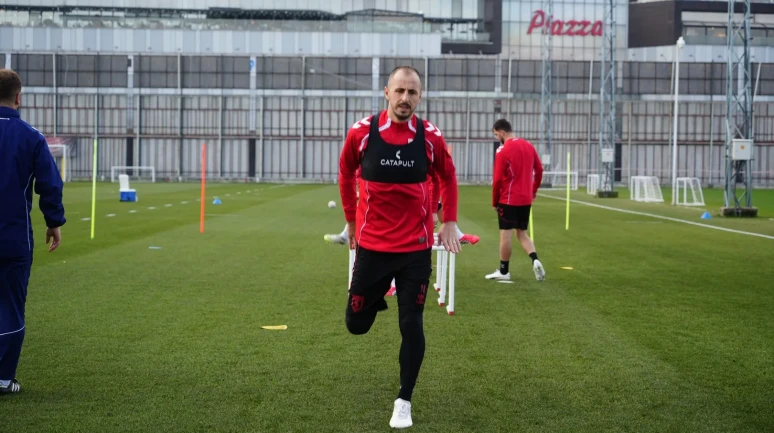 Samsunspor Futbol Direktörü Fuat Çapa güzel günlerin uzak olmadığını söyledi