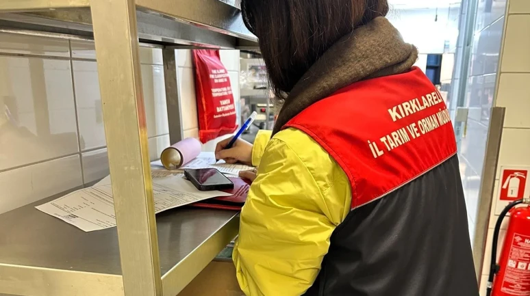 Lüleburgaz'da toplu tüketim ve satış yerlerine gıda denetimleri devam ediyor