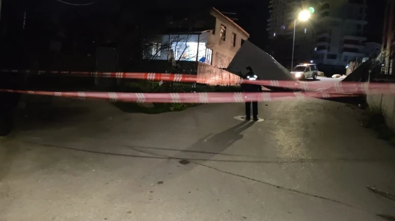 Bursa'da kar ve lodos nedeniyle yaşanan olumsuzluklar Büyükşehir Belediyesi ekipleri tarafından hızlıca giderildi