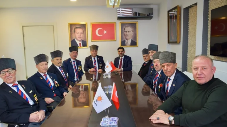 Ferhat Salt gaziler, muhtarlar ve vatandaşlarla halk buluşmasında bir araya geldi