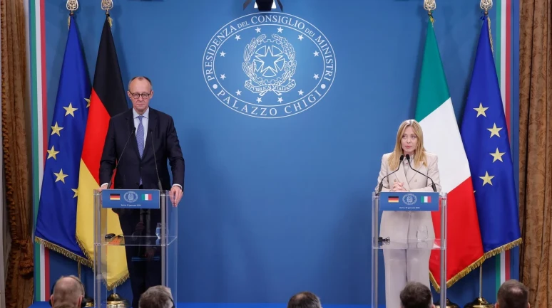 Almanya Başbakanı Merz Avrupa'nın Arktik savunması için daha fazlasını yapması gerektiğini söyledi