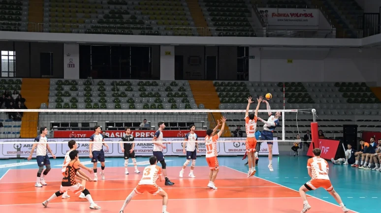 Osmangazi Belediyespor erkekler voleybol 1. ligi’nde 1954 Adanaspor’u 3-0 mağlup etti