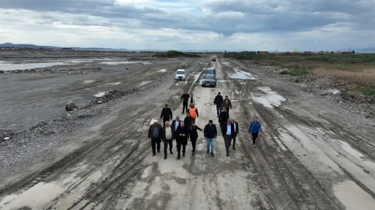 Balıkesir'de jeotermal sera projesinin inşaat çalışmaları yerinde incelendi