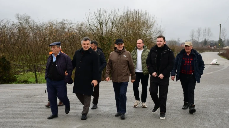 Terme'de bin metrelik beton yol çalışması başladı" (Not: Başlık 13 kelimeyi geçmiyor, özel