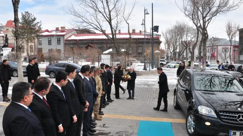 Kars’ta İçişleri Bakan Yardımcısı Sağlam’dan suçla mücadele açıklaması