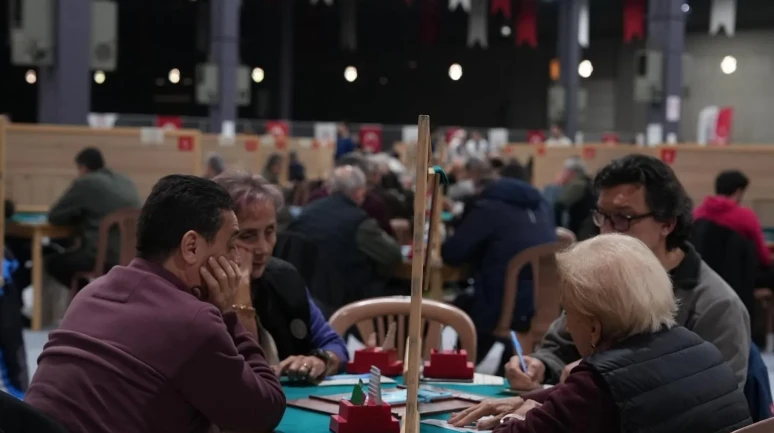 Denizli'de briç camiasının prestijli şampiyonası başladı