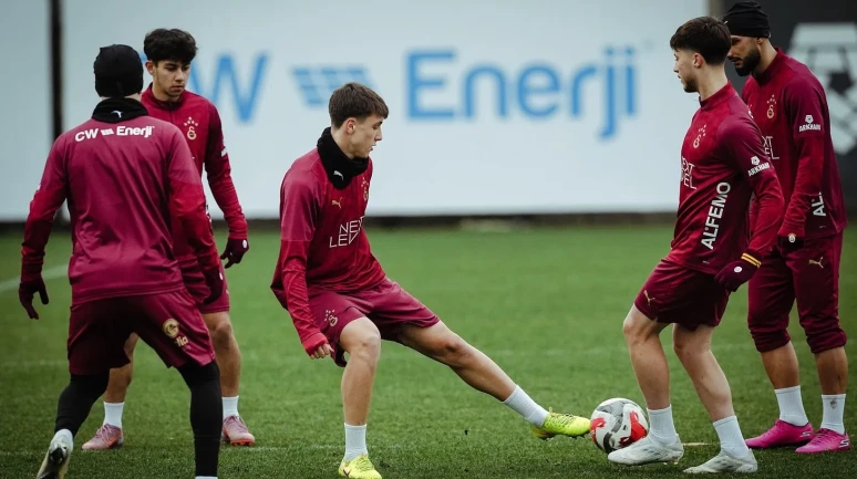 Galatasaray İstanbulspor maçı hazırlıklarını antrenmanla tamamladı