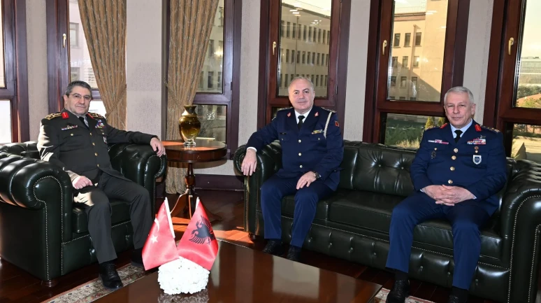 Ankara’da Genelkurmay Başkanı Bayraktaroğlu Arnavutluk Hava Kuvvetleri Komutanı Dimo’yu kabul etti